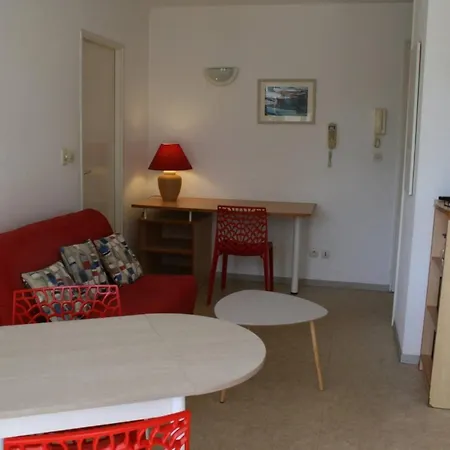 Appt 2 Pieces - Lr030-e16 Apartment